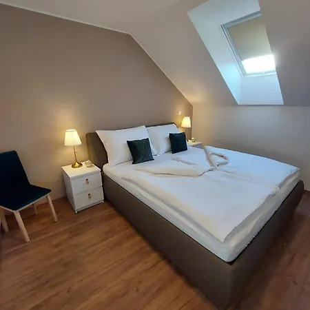 Lednicky Apartman Lednice Exterior photo